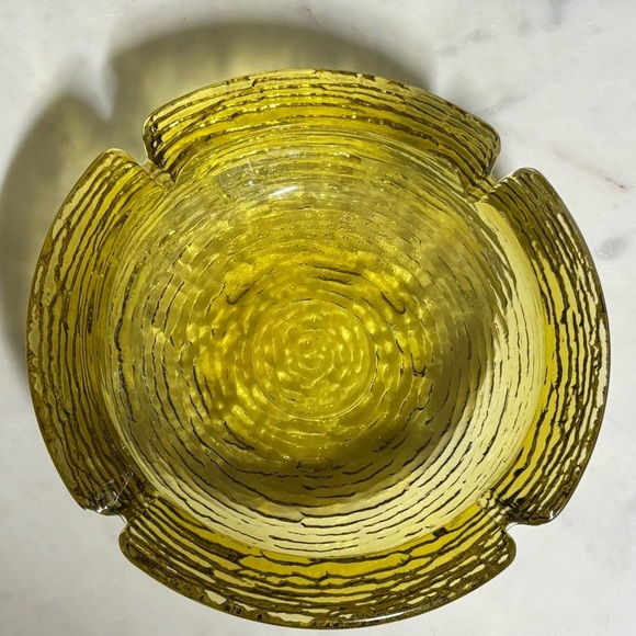 Vintage Anchor Hocking Soreno large yellow gold ashtray - Picture 2 of 9